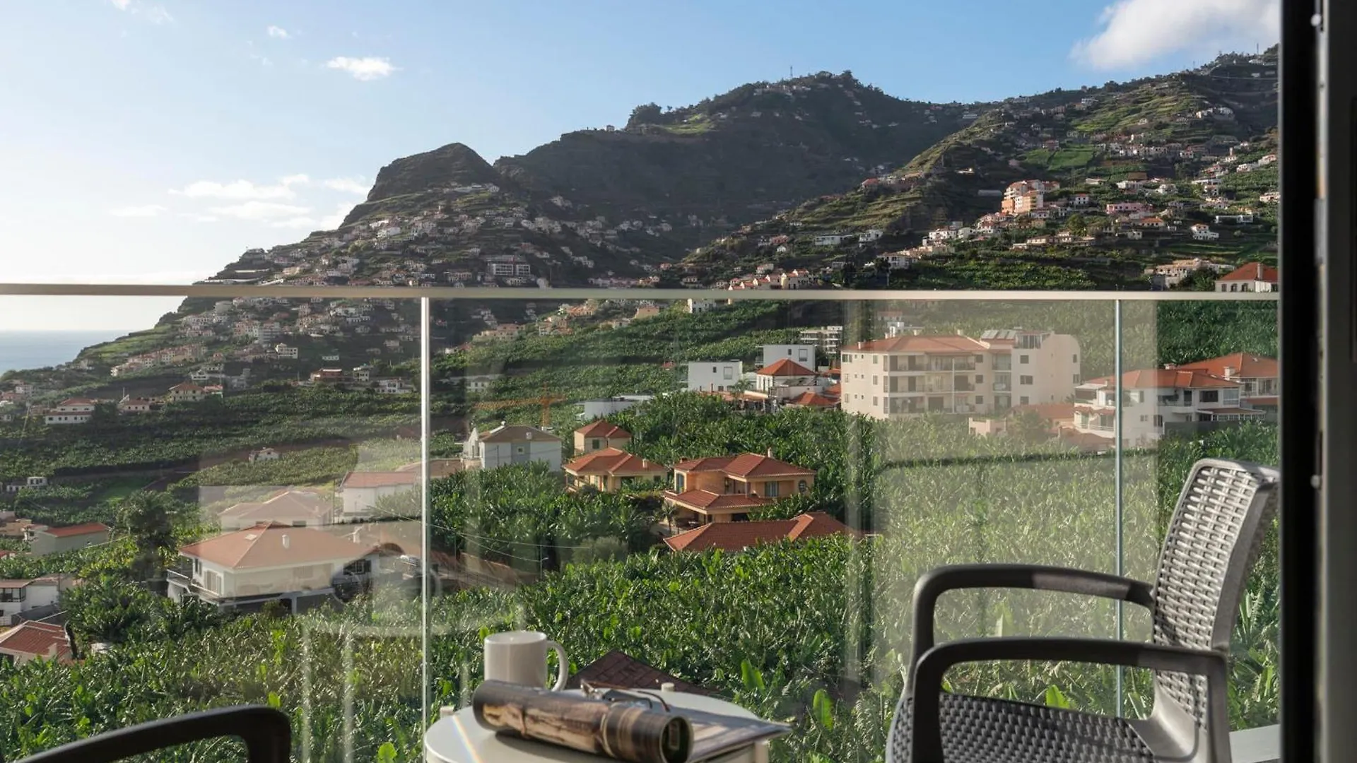 Saraiva Hills I By An Island Apart Câmara de Lobos 0*,